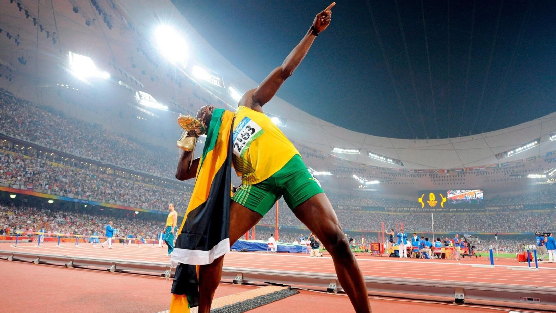 世俱杯“东道主奇迹”：本地球队逆袭强敌赢得首胜